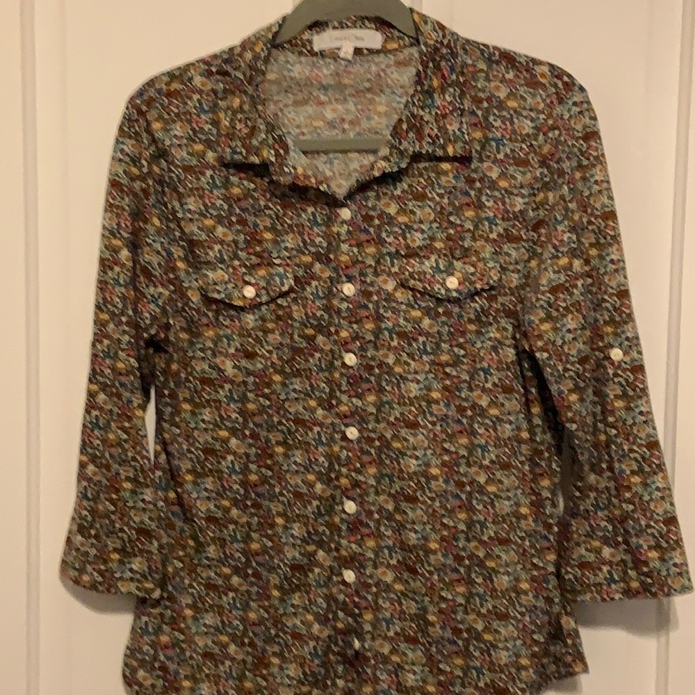 Button up top 3/4 sleeves